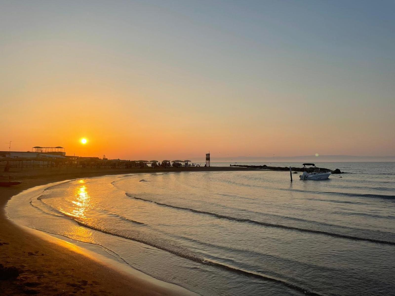 Villaggio Turistico La Baia Degli Angeli Margherita di Savoia Kültér fotó